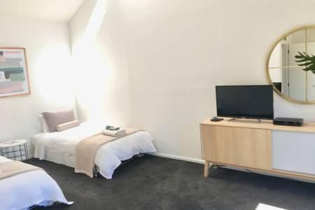 Number 1 - Chic Inner City Rooms Christchurch Exteriör bild